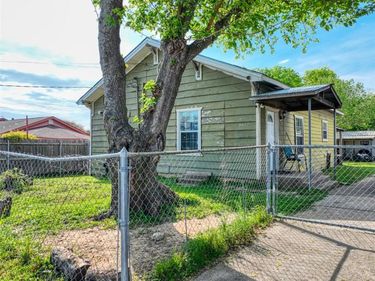 3412 Banning Street, Dallas, TX 75233