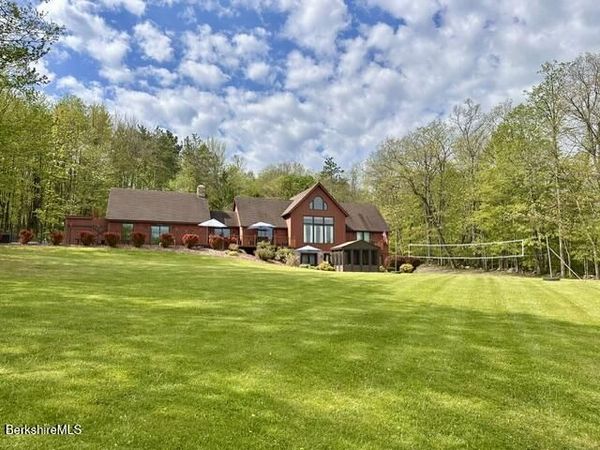 65 Johnny Cake Hill Rd, Petersburg, NY 12138