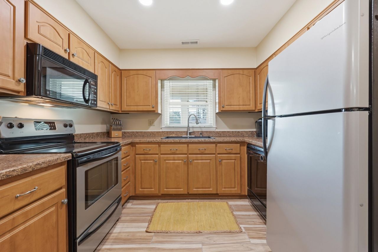 113 Ash St. Photo 13