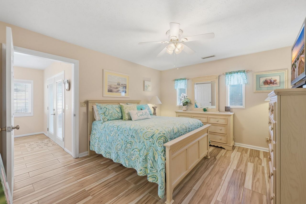 113 Ash St. Photo 17