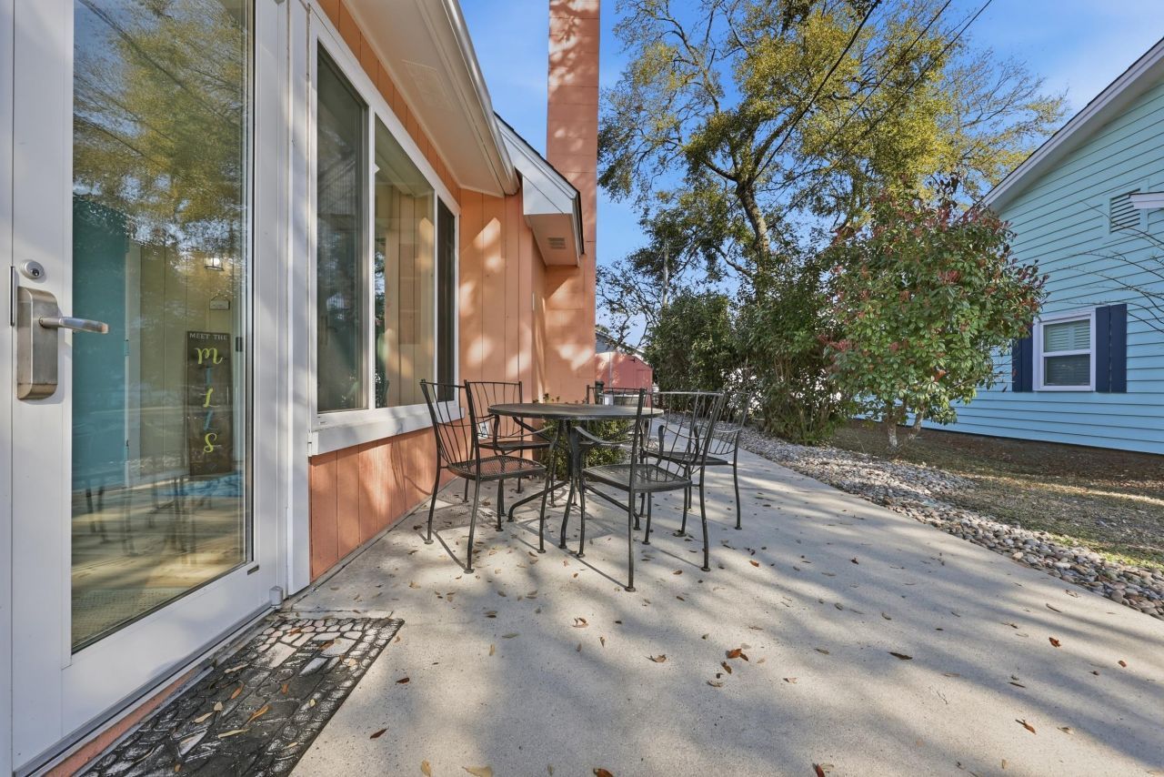 113 Ash St. Photo 32