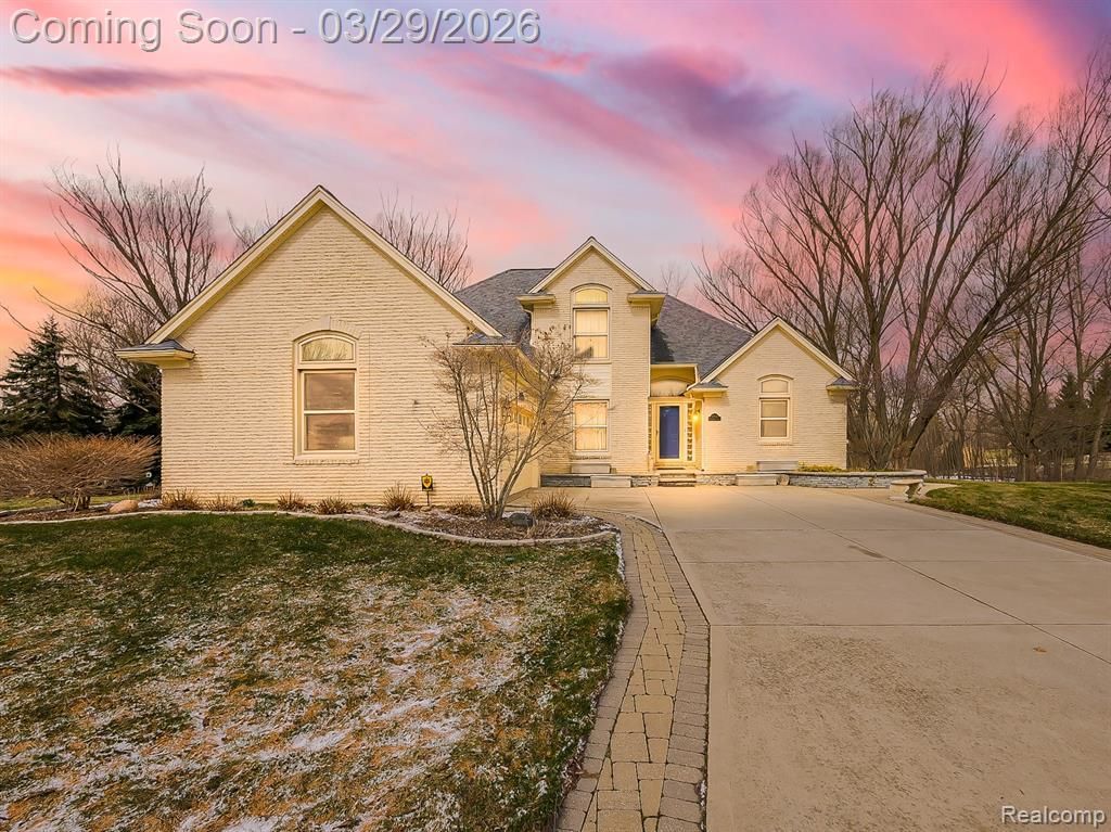 1704 Wethersfield Court, Rochester Hills, MI 48309 Main Photo