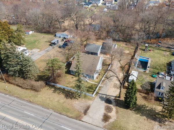 18410 Inkster Road, Redford Twp, MI 48240