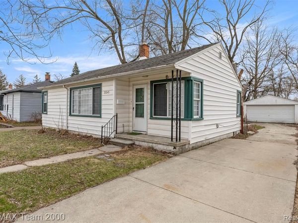 23245 Annapolis Street, Dearborn Heights, MI 48125