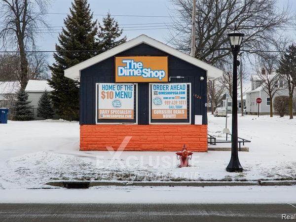 1525 Broadway Street , Bay City, MI 48708