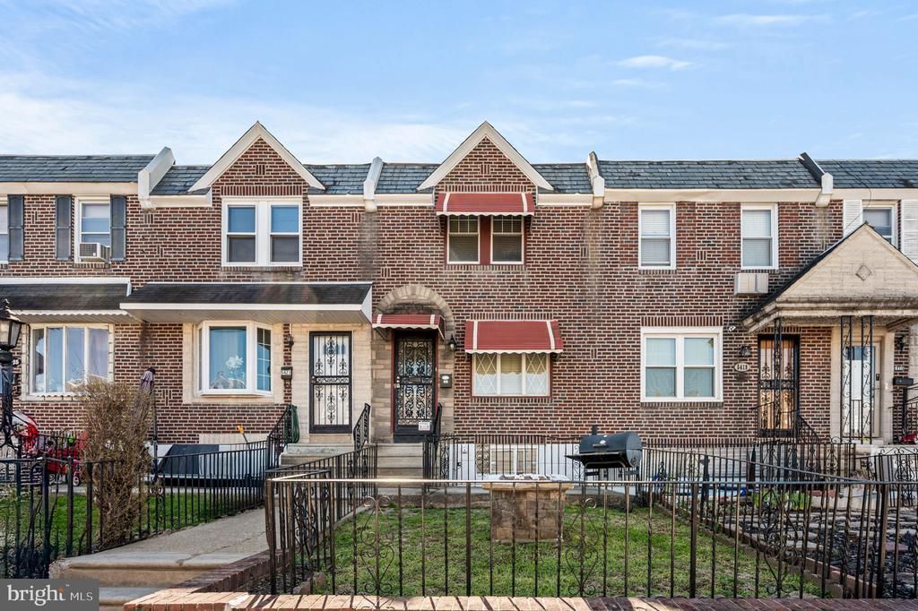 5421 Erdrick Street, Philadelphia, PA 19124 Main Photo
