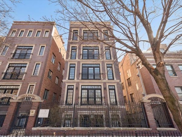 1359 N Mohawk Street, Unit 4, Chicago, IL 60610