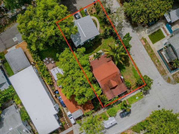 1201 HIGHLAND STREET N, ST PETERSBURG, FL 33701