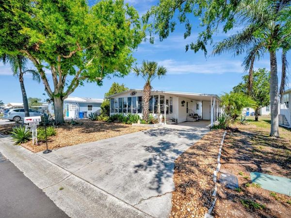 123 S SAINT THOMAS CIRCLE , APOLLO BEACH, FL 33572