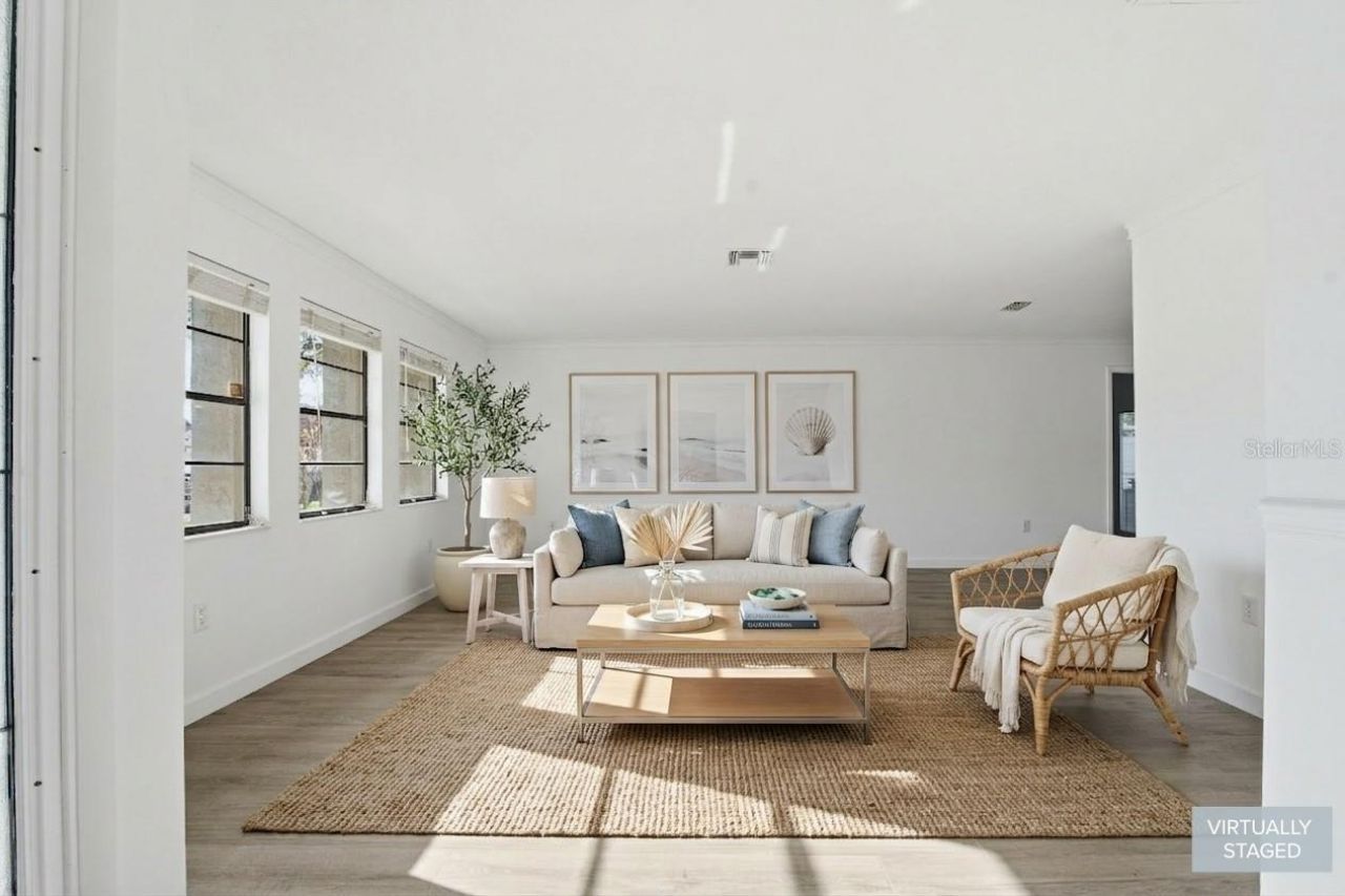 9430 Patricia Court, Seminole, FL 33776 Photo