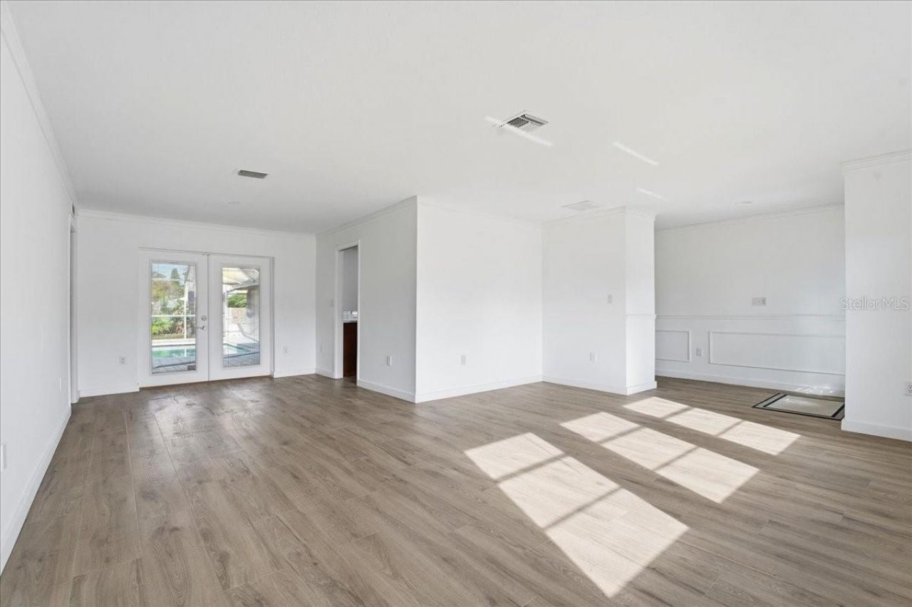 9430 Patricia Court, Seminole, FL 33776 Photo