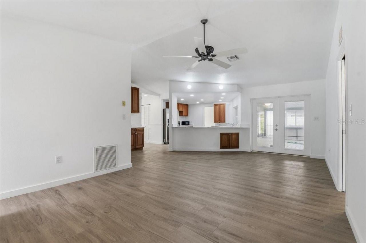 9430 Patricia Court, Seminole, FL 33776 Photo