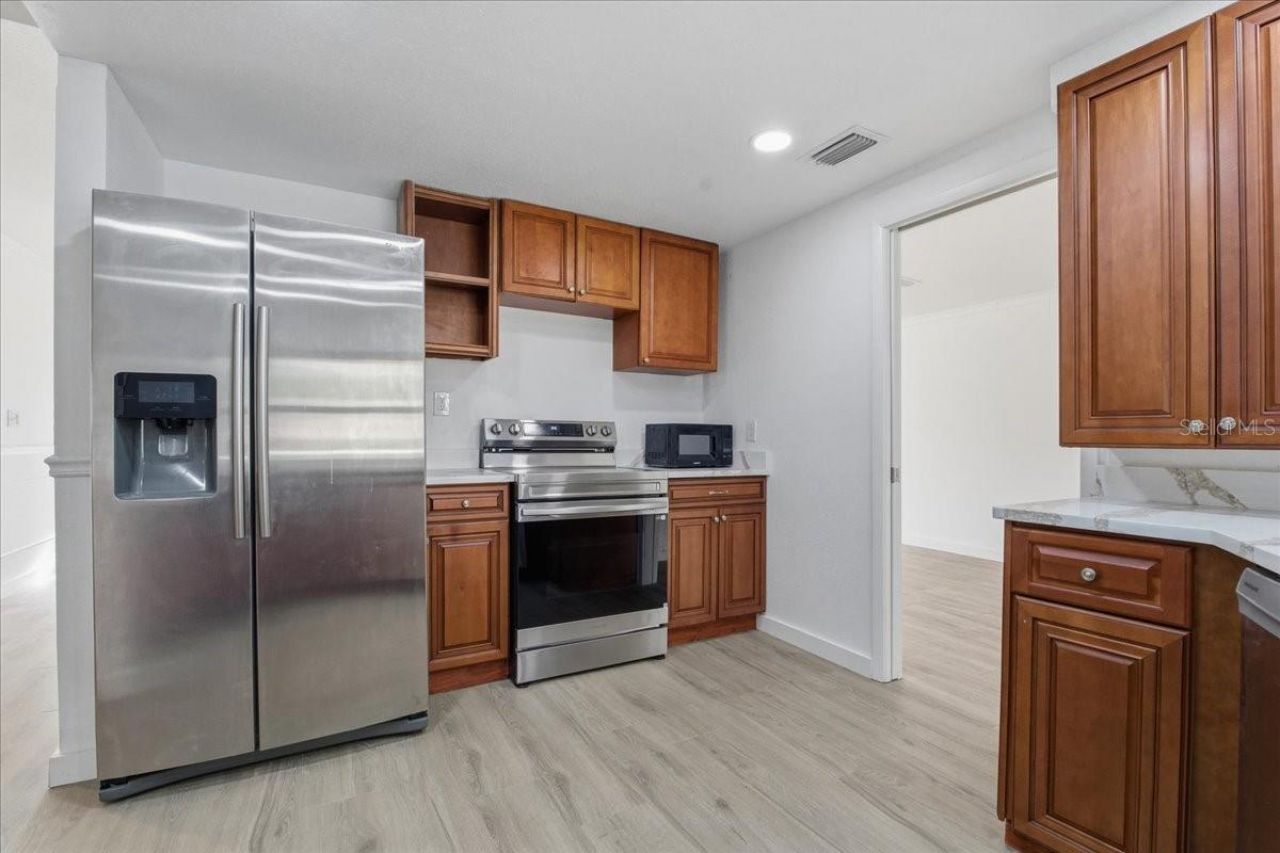 9430 Patricia Court, Seminole, FL 33776 Photo