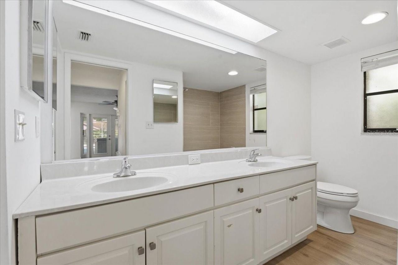 9430 Patricia Court, Seminole, FL 33776 Photo