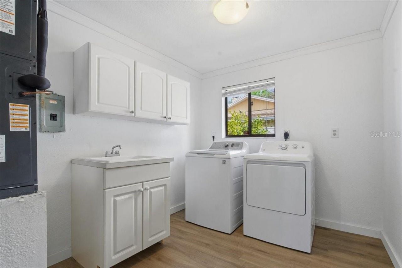 9430 Patricia Court, Seminole, FL 33776 Photo