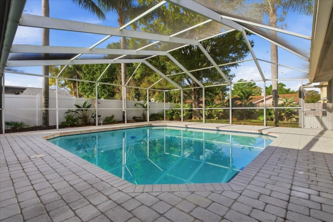 9430 Patricia Court, Seminole, FL 33776 Photo