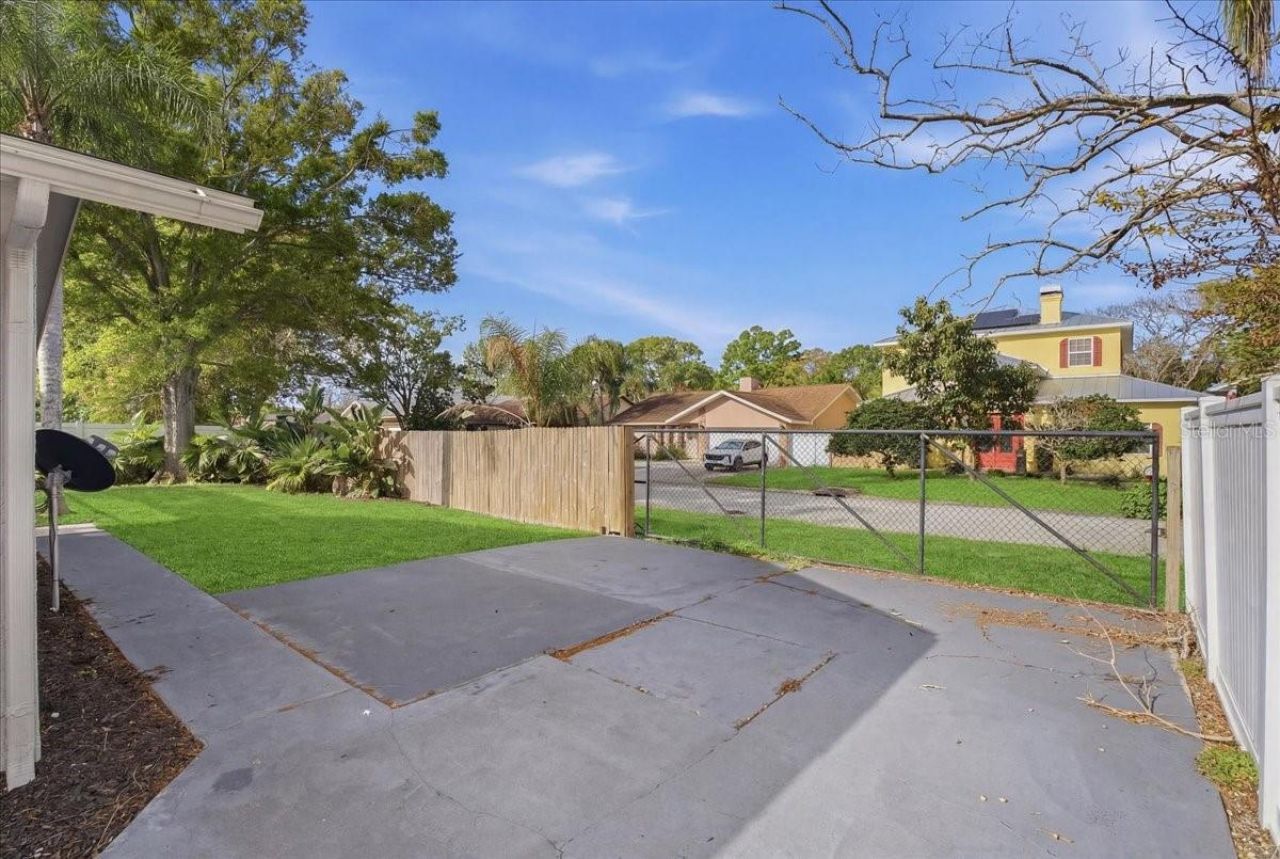 9430 Patricia Court, Seminole, FL 33776 Photo