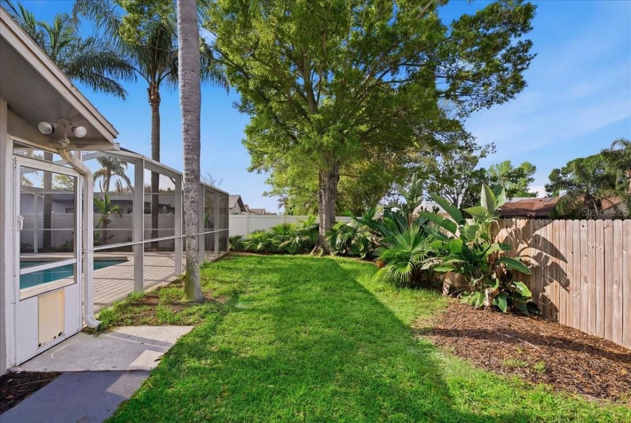 9430 Patricia Court, Seminole, FL 33776 Photo