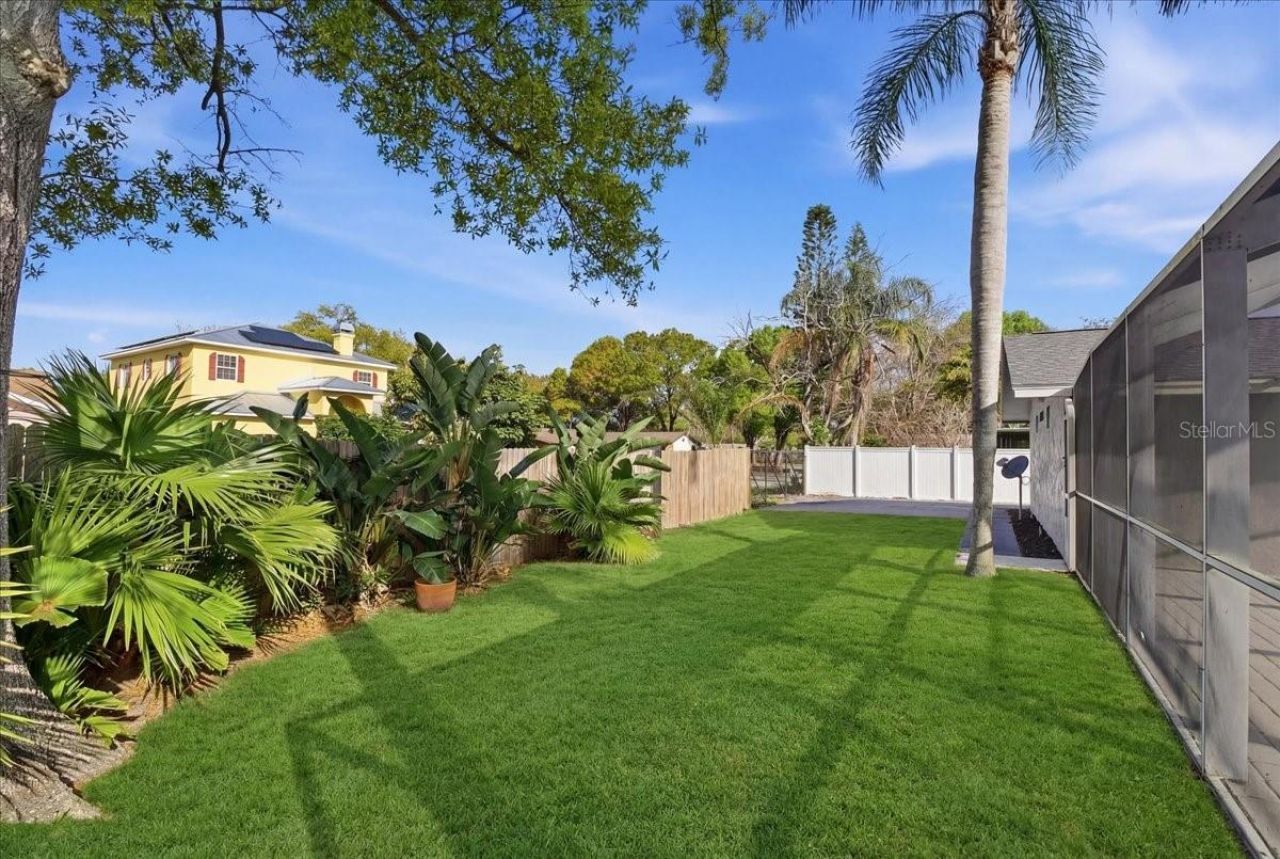 9430 Patricia Court, Seminole, FL 33776 Photo