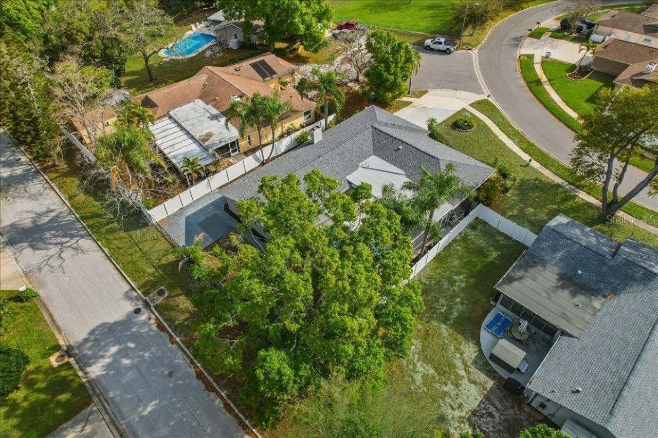 9430 Patricia Court, Seminole, FL 33776 Photo