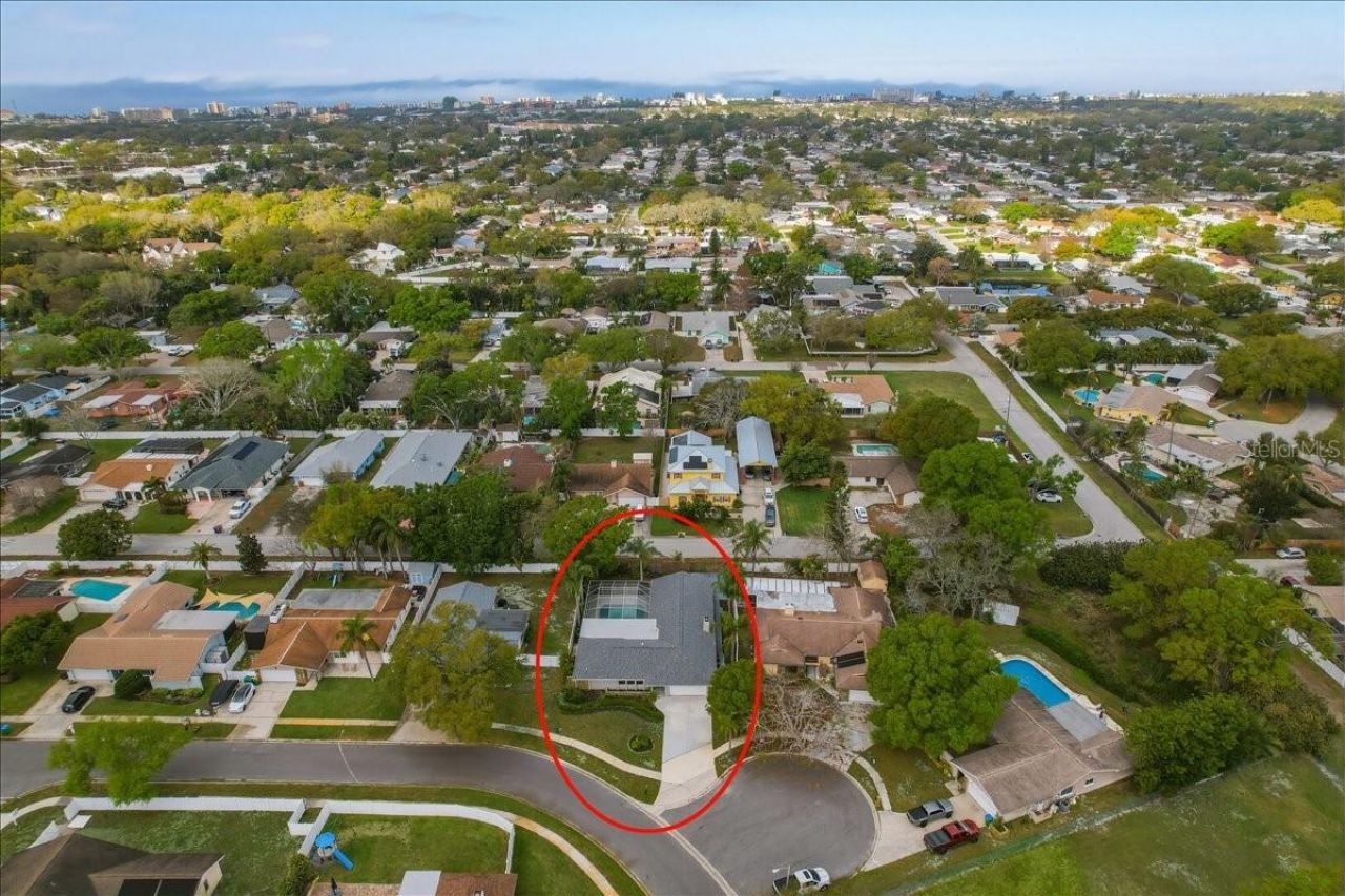 9430 Patricia Court, Seminole, FL 33776 Photo