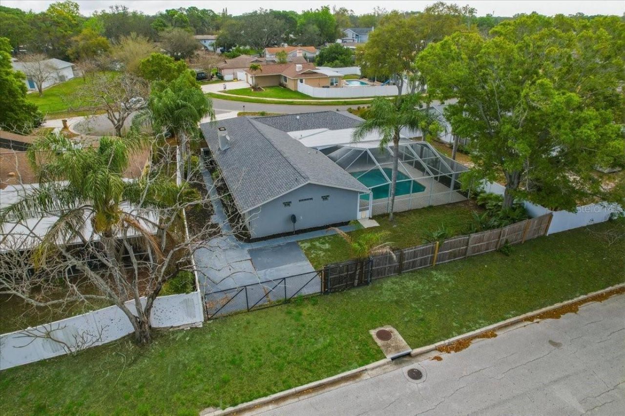 9430 Patricia Court, Seminole, FL 33776 Photo