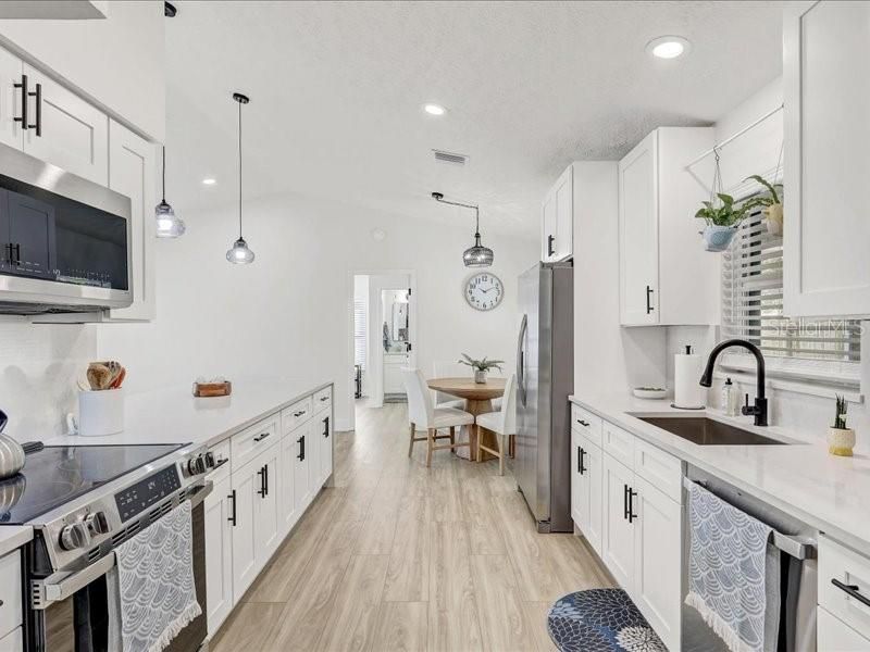 6505 64th Lane E, Palmetto, FL 34221 Photo