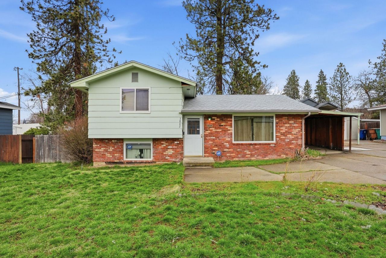 3802 W Francis Ave, Spokane, WA 99205 Main Photo