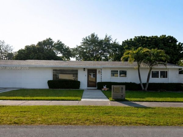 8123 SW 95th Ct , Miami, FL 33173