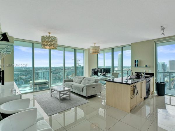 79 SW 12th St, Unit 3412-S, Miami, FL 33130