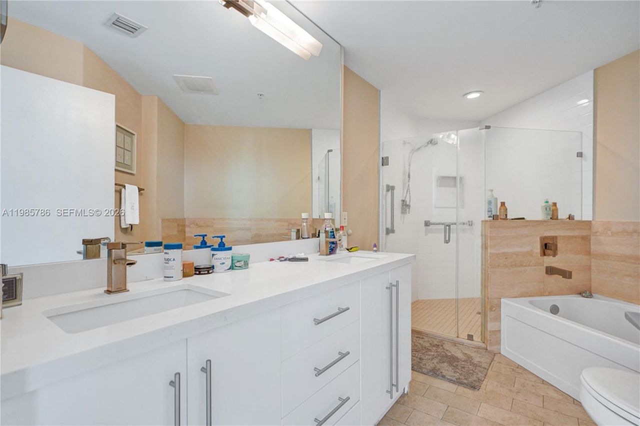 79 SW 12th St, Unit 3412-S, Miami, FL 33130 Photo