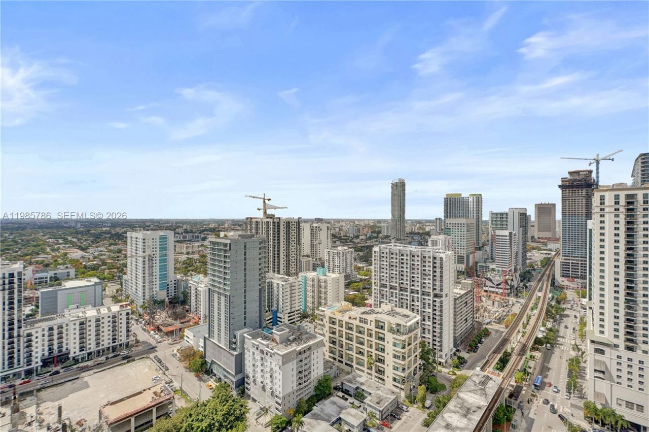 79 SW 12th St, Unit 3412-S, Miami, FL 33130 Photo