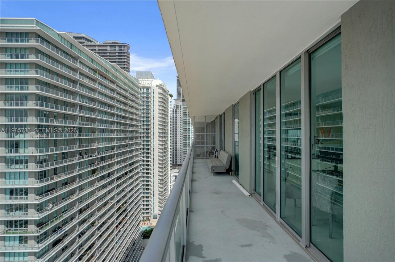 79 SW 12th St, Unit 3412-S, Miami, FL 33130 Photo