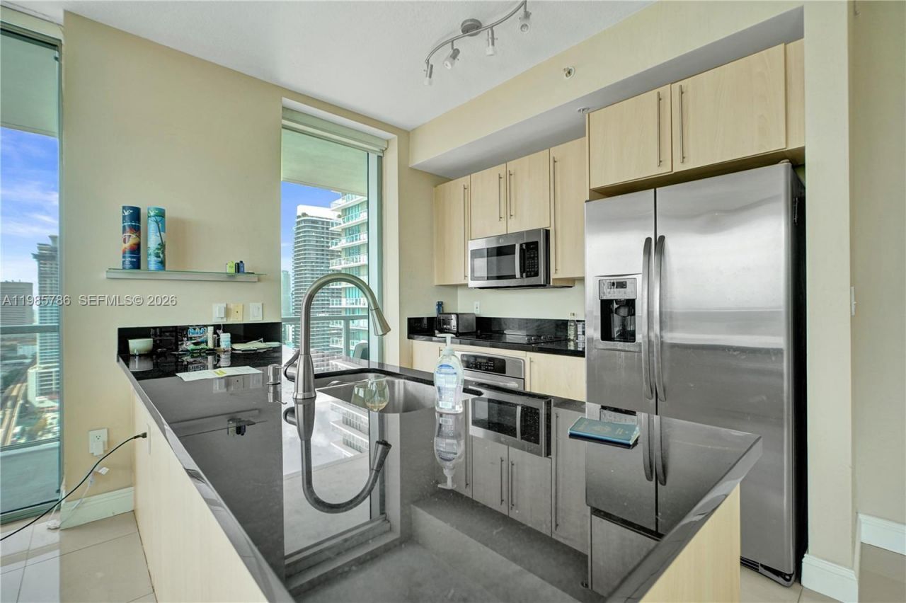79 SW 12th St, Unit 3412-S, Miami, FL 33130 Photo