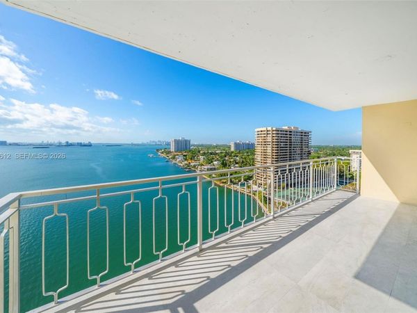 11111 Biscayne Blvd, Unit 19D, Miami, FL 33181