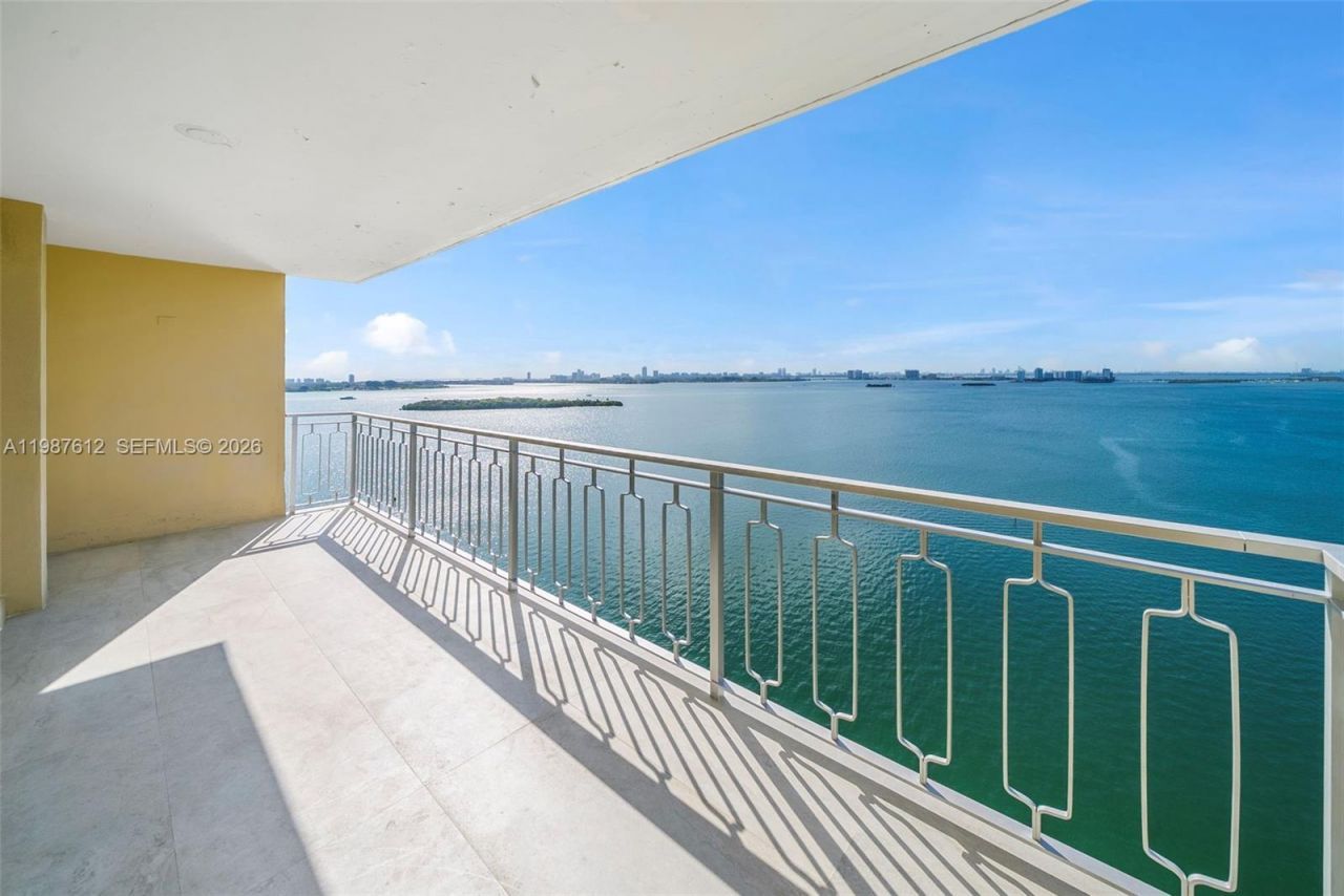 11111 Biscayne Blvd , Unit 19D, Miami, FL 33181 Photo
