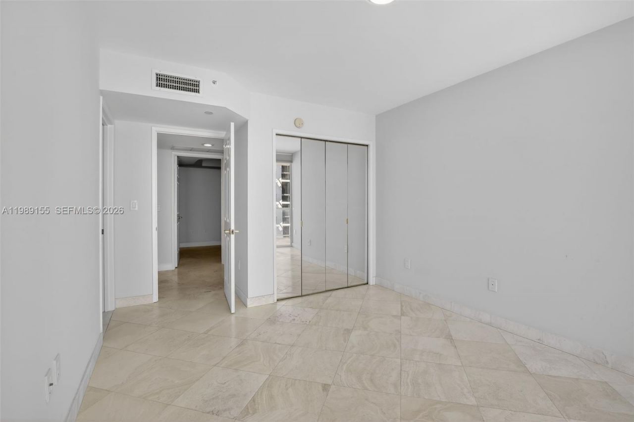18671 Collins Ave , Unit 1702, Sunny Isles Beach, FL 33160 Photo