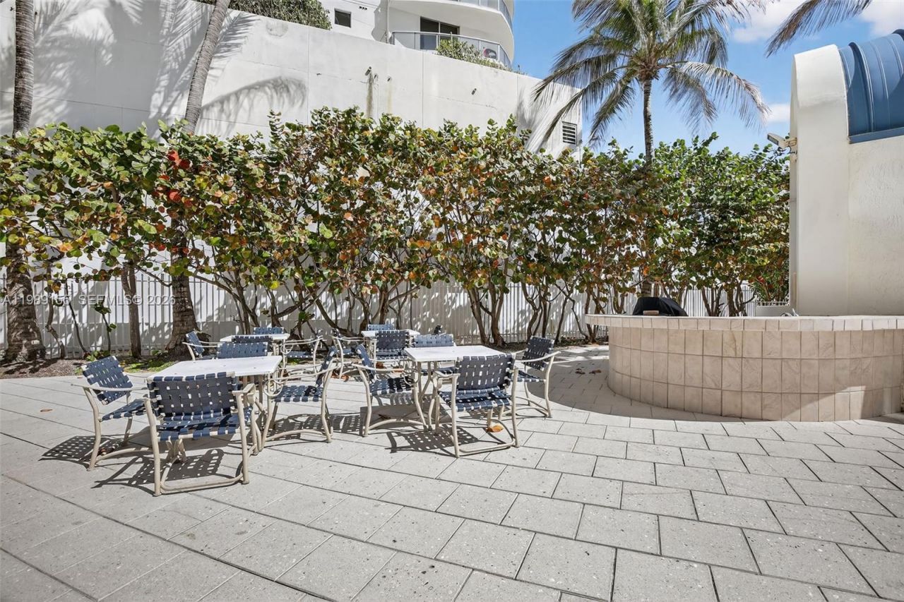 18671 Collins Ave, Unit 1702, Sunny Isles Beach, FL 33160 Photo
