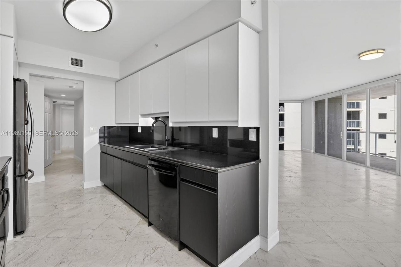 18671 Collins Ave , Unit 1702, Sunny Isles Beach, FL 33160 Photo