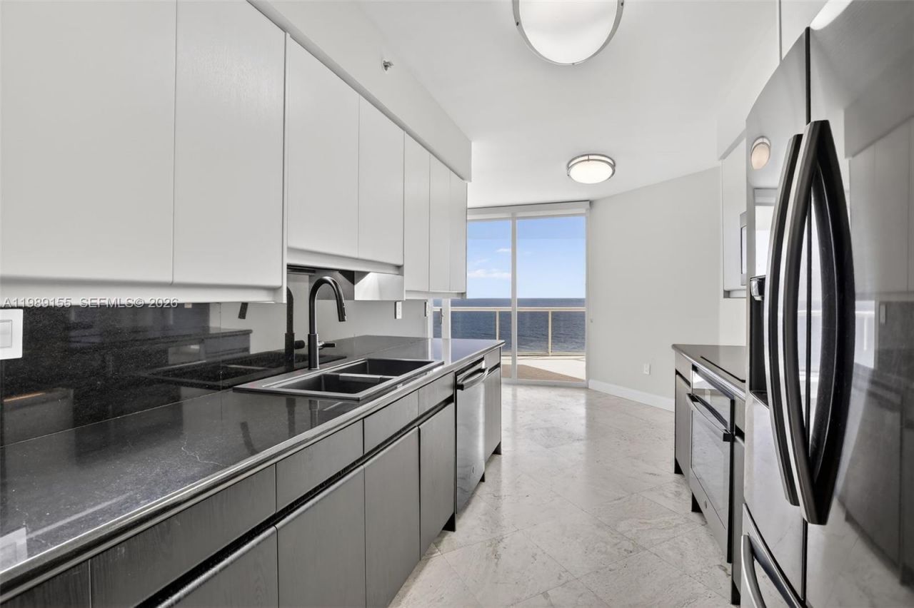 18671 Collins Ave , Unit 1702, Sunny Isles Beach, FL 33160 Photo