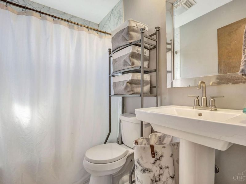 5525 Whispering, Cincinnati, OH 45247 Photo 21