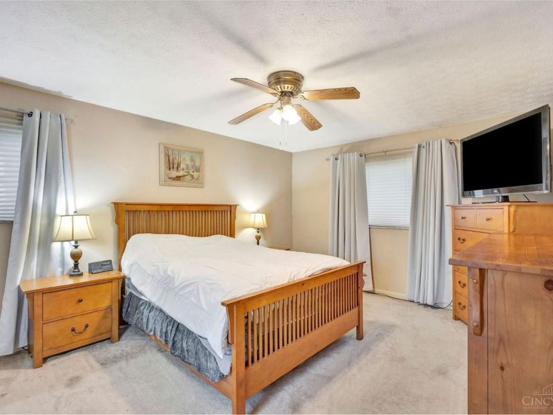 5525 Whispering, Cincinnati, OH 45247 Photo 22