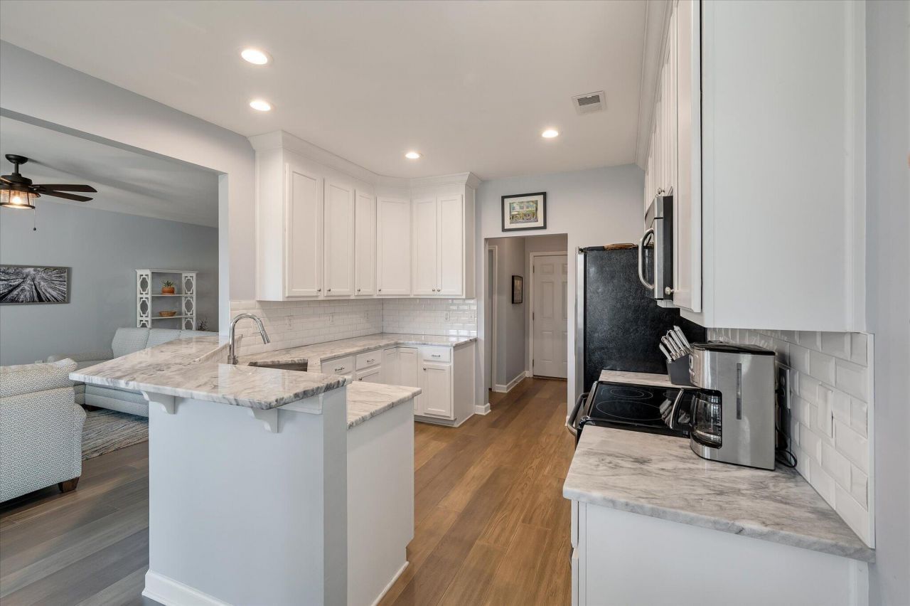 1705 Blalock Street Photo 14