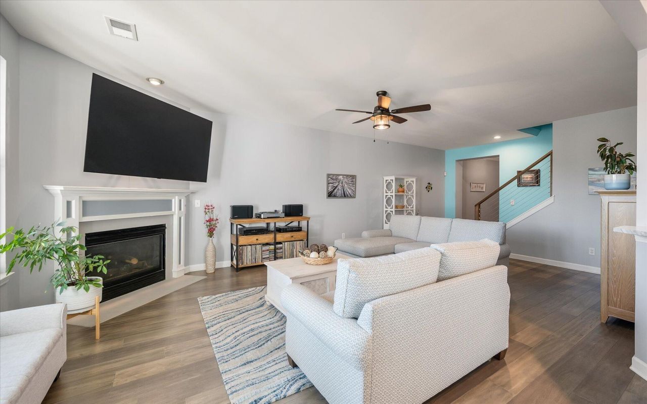 1705 Blalock Street Photo 21