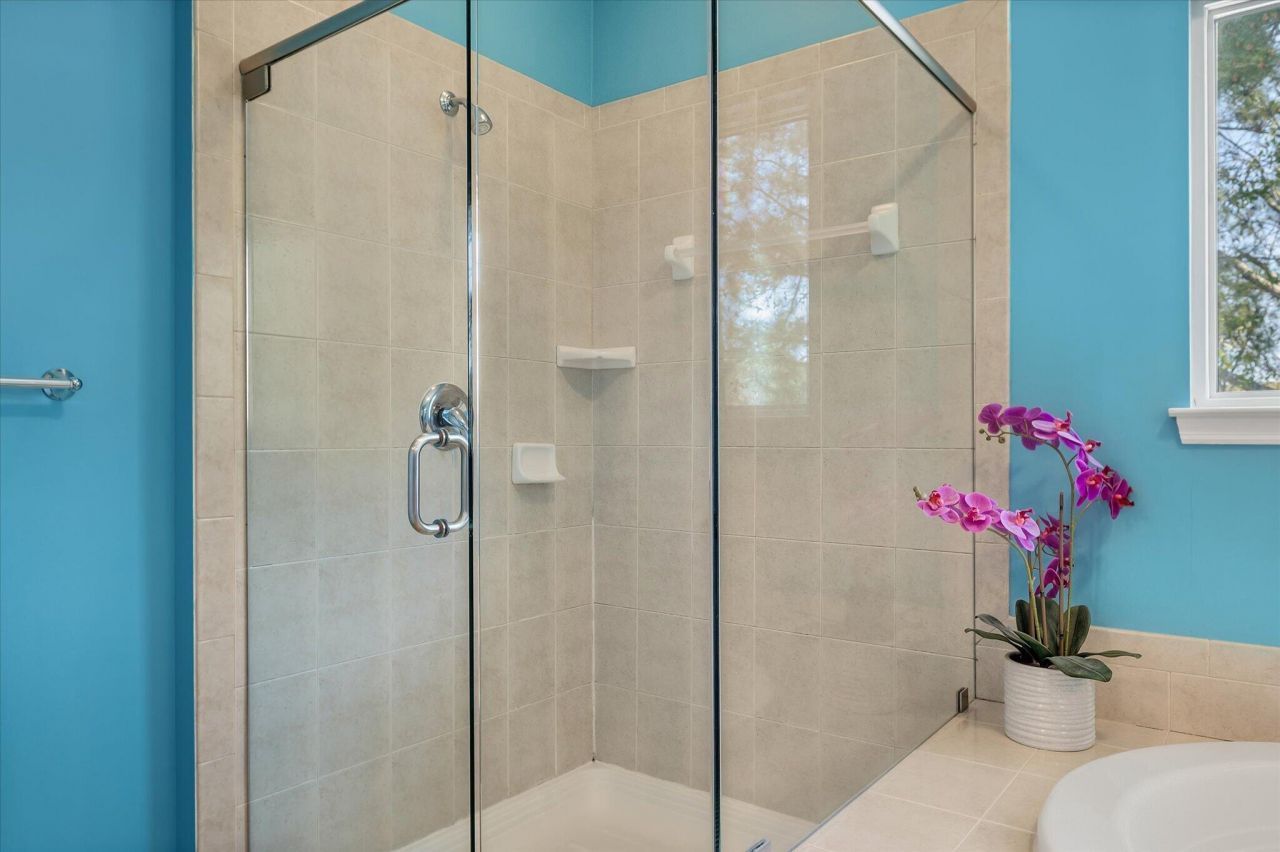 1705 Blalock Street Photo 30