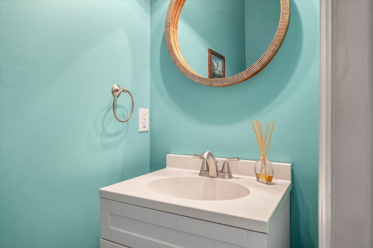 1705 Blalock Street Photo 37