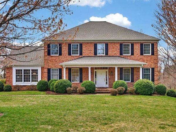 5 TRACE DR, STAUNTON, VA 24401