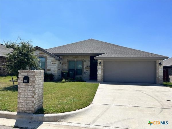 620 Holstein Drive , Belton, TX 76513