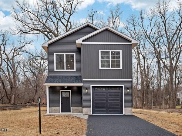 10 Livingston Avenue, Schenectady, NY 12302