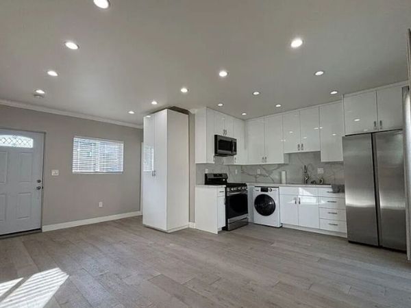 9248 Lev Avenue, Arleta, CA 91331